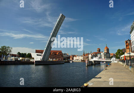 La Pologne, Gdansk, Wartka Bridge, pont-levis au-dessus de la rivière Motlawa Banque D'Images