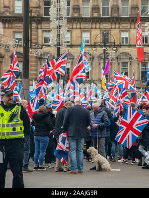 Glasgow, Ecosse, Royaume-Uni. 2 novembre 2019 : un rassemblement à George Square de l'indépendance écossaise de 2020. Banque D'Images