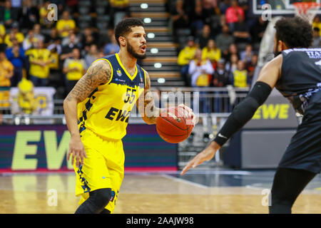 Oldenburg, en Italie. 20 Nov, 2019. # 55 tyler larson lors d'EWE Baskets Oldenburg vs Aquila trente, le basket-ball Championnat EuroCup à Oldenburg, Allemagne, 20 Novembre 2019 : Crédit Photo Agency indépendante/Alamy Live News Banque D'Images