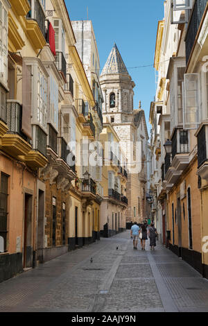 Afficher le long de la Calle Sagasta dans le centre historique, Cadix, Andalousie, Espagne, Europe Banque D'Images