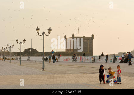 Place Moulay Hassan, Essaouira, Site du patrimoine mondial de l'Unesco. Maroc Banque D'Images