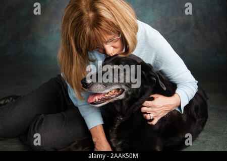 Portrait de femme au chien Banque D'Images