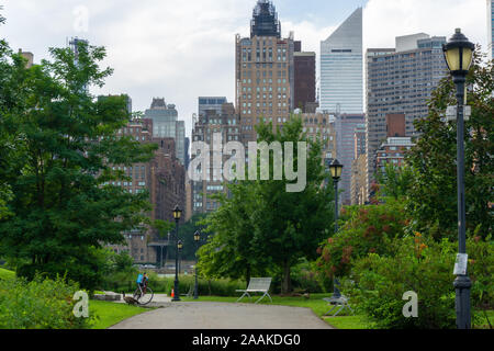 Vue depuis Franklin D. Roosevelt Four Freedoms Park vers Manhattan, Roosevelt Island, New York City Banque D'Images