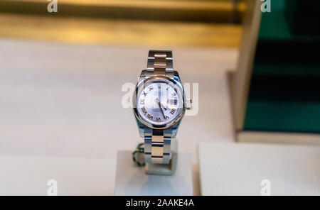 NEW YORK, USA - 20 août 2018 : ROLEX Montres de luxe à vendre à Shop Window display Banque D'Images