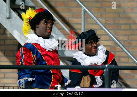 HELMOND, 22-11-2019 , KeukenKampioen Divisie néerlandaise 2019-2020. Helmond Sport - NEC. Zwarte pieten, sinterklaas. Banque D'Images