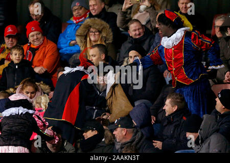 HELMOND, 22-11-2019 , KeukenKampioen Divisie néerlandaise 2019-2020. Helmond Sport - NEC. Zwarte Piet, sinterklaas. Banque D'Images