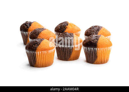 Boulangerie Pâtisserie chocolat et citrouille minimuffins isolated on white Banque D'Images