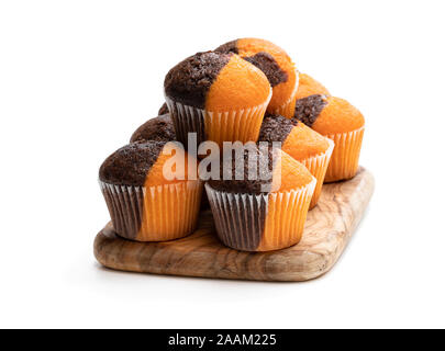 Boulangerie Pâtisserie chocolat et citrouille minimuffins isolated on white Banque D'Images