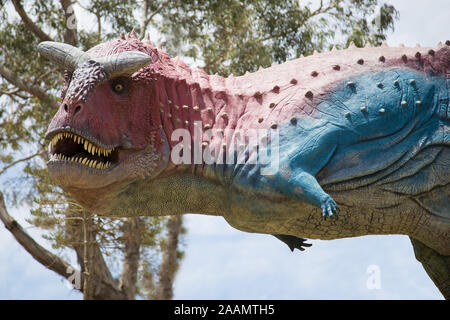 SUCRE, Bolivie - 16 octobre 2019 : taille réelle du modèle de dinosaures du Crétacé, Park Cal Orcko Banque D'Images