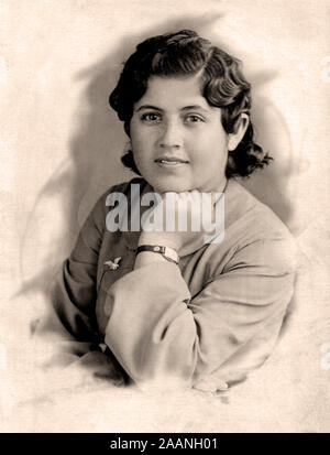 Vintage portrait d'une jeune fille arménienne, Erevan. Banque D'Images