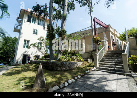 La tour de belvédère, qui donne des vues impressionnantes sur la maison de l’auteur américain Ernest Hemingway, «Finca la Vigia», à San Francisco de Paula, au sud-est o Banque D'Images