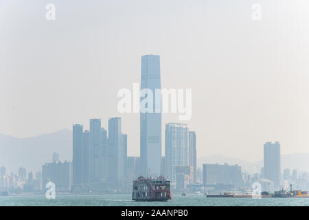 Hong Kong's International Commerce Centre et le port, à l'Ouest de Kowloon, Chine Banque D'Images