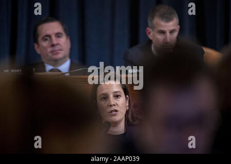 Novembre 21, 2019, Washington, District of Columbia, États-Unis : représentant des États-Unis Elise Stefanik (républicain de New York) questions des témoins au cours d'une House Intelligence Committee nous demande de destitution audience à Washington, D.C., États-Unis, le Jeudi, Novembre 21, 2019. Le comité a entendu neuf témoins dans des audiences ouvertes cette semaine dans l'enquête sur l'impeachment nous Président Donald J. Trump (crédit Image : © Andrew Harrer/CNP via Zuma sur le fil) Banque D'Images