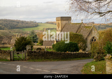 L'église St Barnabas, un jour en hivers snowshill, un village des Cotswolds dans Gloucestershire UK Banque D'Images