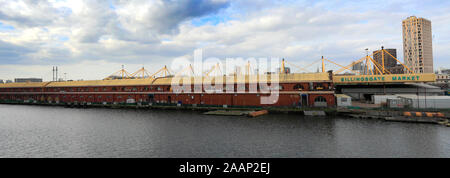 Le marché aux poissons de Billingsgate, Canary Wharf, Arrondissement de peuplier, London City, Angleterre. Banque D'Images