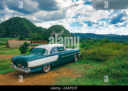 American Classic car / Vallée de Viñales, Cuba Banque D'Images