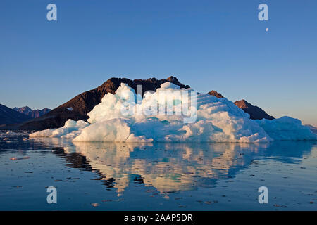 Spitzberg, Landschaft mit Wolkenstimmung Banque D'Images