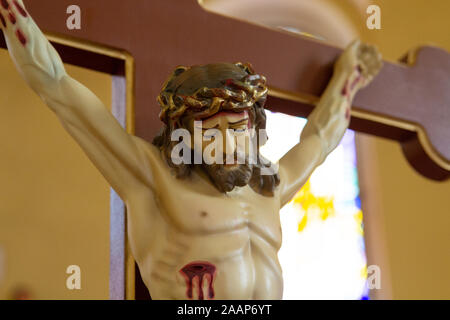 Jésus Christ sur la croix. Église catholique romaine de Saint Anne (anciennement l'église byzantine de Saint Michel Archange). Banque D'Images