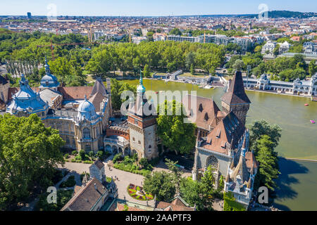 Le Château Vajdahunyad, Budapest, Hongrie. Banque D'Images
