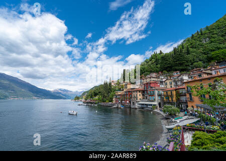 Beau paysage à Varenna - lac de Côme en Italie Banque D'Images