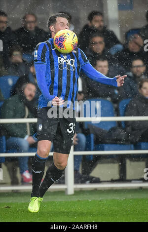 Bergame, Italie. 06Th Jan, 2016. Hans Hateboer d'Atalanta BC au cours de la Serie une correspondance entre l'Atalanta et la Juventus au Stadio Azzurri d'Italia, Bergame, Italie le 23 novembre 2019. Photo par Mattia Ozbot. Usage éditorial uniquement, licence requise pour un usage commercial. Aucune utilisation de pari, de jeux ou d'un seul club/ligue/dvd publications. Credit : UK Sports Photos Ltd/Alamy Live News Banque D'Images