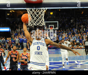 23 novembre 2019 : Memphis avant, D.J. Jeffries (0), va vers le panier pour le slam, au cours de la jeu de basket-ball de NCAA entre l' Ole Miss rebelles et les Memphis Tigers au FedEx Forum de Memphis, TN. Kevin Langley/Sports médias du Sud/CSM Banque D'Images