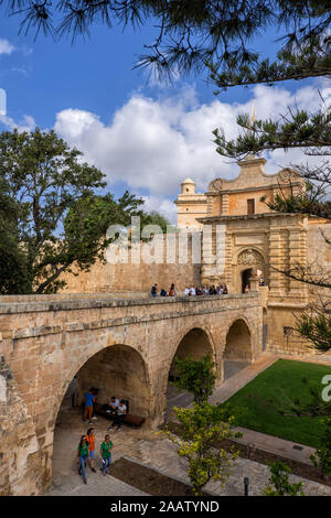 Mdina Gate (Maltais : tal-Il-Bieb Mdina) - Vilhena porte de la ville silencieuse de Mdina à Malte, monument de style baroque de 1724. Banque D'Images