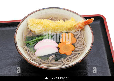 Tenpura en japonais dans un bol de nouilles soba Banque D'Images