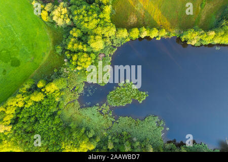 Vue aérienne de Schönauer Weiher, Bad Heilbrunn, Tölzer Land, Upper Bavaria, Bavaria, Germany Banque D'Images