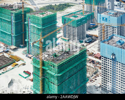 Avis de chantier au cours de l'hiver vu à travers la fenêtre de l'avion à Terzolas, Maldives Banque D'Images