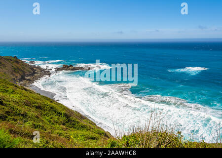 La côte du Pacifique et l'océan a Big Sur région. Paysage de la Californie, États-Unis Banque D'Images