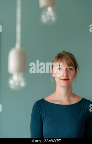 Portrait de femme sûre d'elle-même Banque D'Images