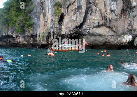 Ko Tapu Île de James Bond, le Parc National de Phang Nga en Thaïlande Banque D'Images