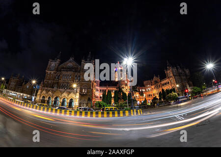 Mumbai Maharashtra Inde 6 Septembre 2019 La Gare Chhatrapati Shivaji Terminus Victoria anciennement à Mumbai Vue de nuit en Inde est un monde de l'UNESCO Banque D'Images