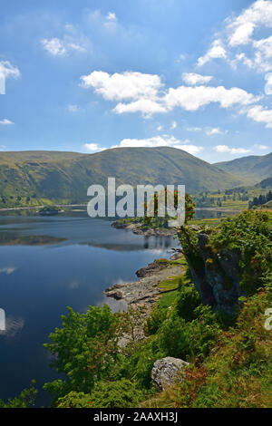 Extrémité sud de Haweswater en été, Cumbria Banque D'Images