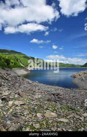 Extrémité sud de Haweswater en été, Cumbria Banque D'Images