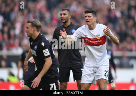 Stuttgart, Allemagne. 24 Nov, 2019. Mario Gomez (VfB Stuttgart) déçu. GES/Soccer/2. Bundesliga : le VfB Stuttgart - Karlsruher SC, 24.11.2019 Football/soccer : 2ème ligue : VfB Stuttgart vs Karlsruher SC, Stuttgart, le 24 novembre, 2019 | dans le monde entier : dpa Crédit/Alamy Live News Banque D'Images