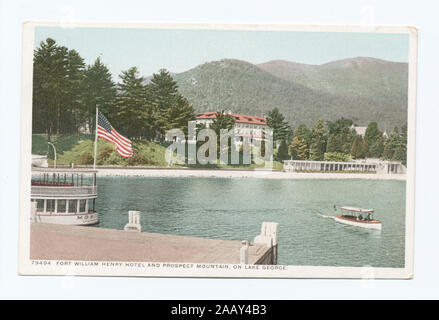 Fort William Henry Hotel and Prospect Mountain sur le lac George, y compris les questions de contrat exclusivement Fred Harvey's entreprises touristiques dans le sud-ouest américain. ; Fort William Henry Hotel and Prospect Mountain sur le lac George Banque D'Images