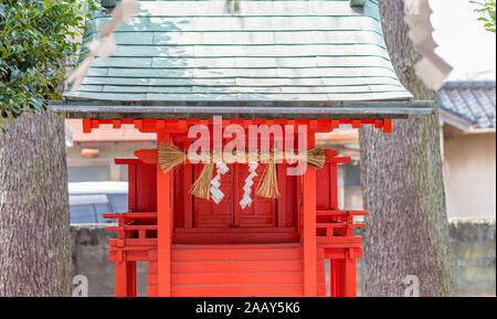 Nomachiinari au sanctuaire shinto de la ville de Kanazawa, Préfecture d'Ishikawa, le Japon de l'Ouest. Banque D'Images