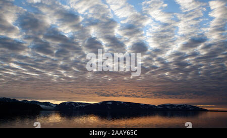 Spitzberg, Landschaft mit Wolkenstimmung Banque D'Images