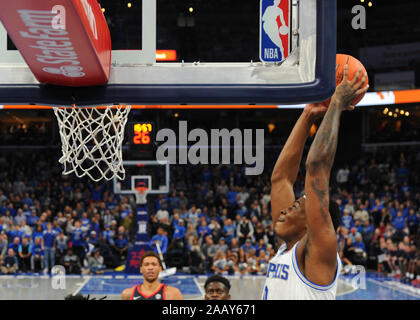 23 novembre 2019 : Memphis avant, D.J. Jeffries (0), va vers le panier pour le slam, au cours de la jeu de basket-ball de NCAA entre l' Ole Miss rebelles et les Memphis Tigers au FedEx Forum de Memphis, TN. Kevin Langley/Sports médias du Sud/CSM Banque D'Images