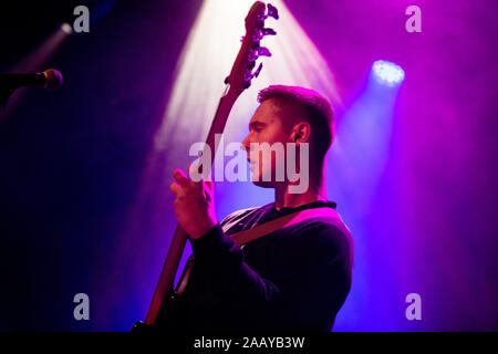 Manchester, UK. 23 novembre, 2019. Le groupe écossais Snuts en concert à la Manchester Academy 1 appuyer Lewis Capaldi dans un spectacle. Banque D'Images