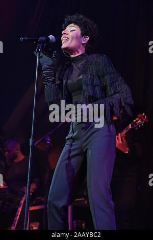 Sunrise FL, USA. 23 Nov, 2019. Emily King effectue au BB&T Center le 23 novembre 2019 à Sunrise, en Floride. Credit : Mpi04/media/Alamy Punch Live News Banque D'Images