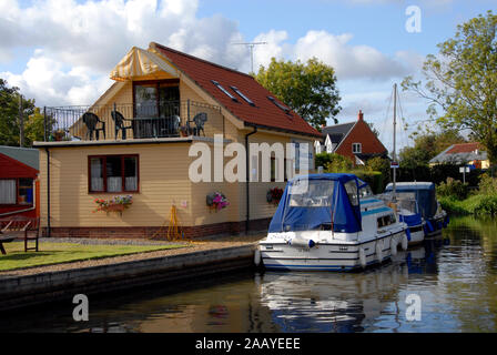 Baie attrayant à Stalham sur les Norfolk Broads, l'Angleterre, à la tête de la rivière Ant Banque D'Images