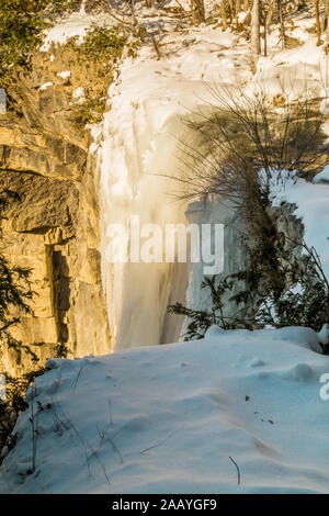 Aire de conservation des Saubles gris Escarpement du Niagara Péninsule-Bruce Owen Sound Ontario Canada en hiver Banque D'Images