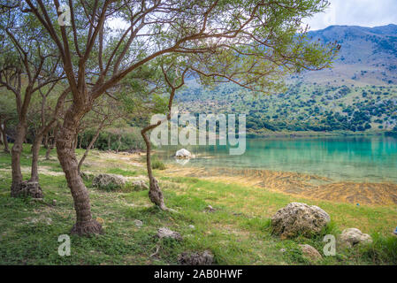 Panorama du lac naturel de Kournas Chania, Crete Banque D'Images