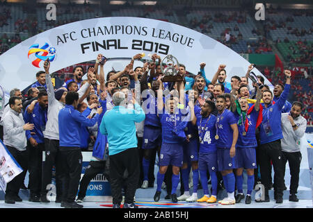 2002 Stade de Saitama, Tokyo, Japon. 24 Nov, 2019. Groupe de l'équipe Al Hilal, le 24 novembre 2019 - Football/soccer : AFC Champions League 2019 Soirée de remise des prix au stade de Saitama, Tokyo, Japon 2002. Credit : YUTAKA/AFLO SPORT/Alamy Live News Banque D'Images