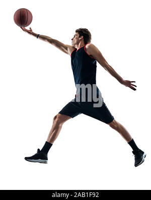 Un joueur de basket-ball homme de race blanche dans l'ombre silhouette isolé sur fond blanc Banque D'Images