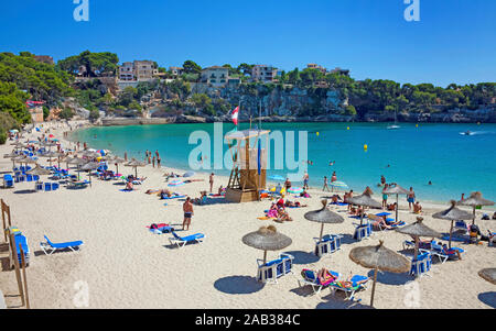 Plage de baignade à Porto Christo, Manacor, Majorque, îles Baléares, Espagne Banque D'Images