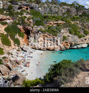 Cala d'es Moro, belle baie de baignade à Cala Llombards, Majorque, îles Baléares, Espagne Banque D'Images